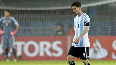 Từ chối nhận giải thưởng, Messi vẫn không bị phạt