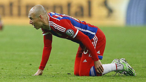Robben sốc nặng vì chấn thương