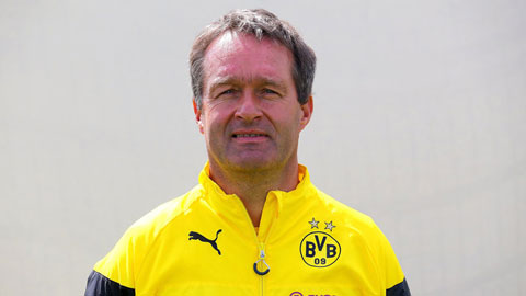 Bayern Munich bổ nhiệm bác sỹ của Dortmund