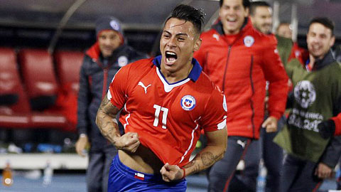 Vargas đưa Chile vào CK Copa America sau 28 năm chờ đợi