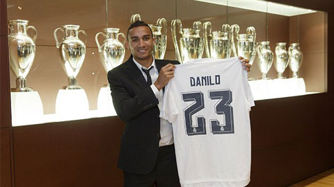 Danilo ra mắt tại Real