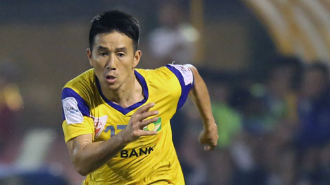 Quang Tình ghi bàn thắng thứ 300 cho V.League 2015