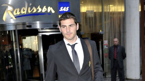 Casillas chia tay Real: Chấm dứt một cuộc tranh luận buồn