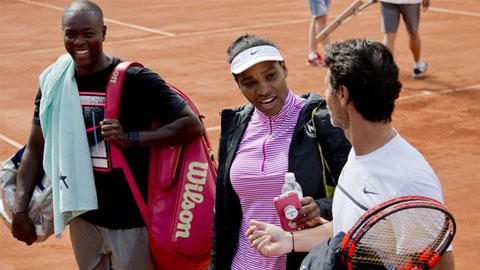 Serena Williams rút khỏi Swedish Open bởi chấn thương khuỷu tay