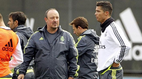 HLV Benitez mắc sai lầm trong cách ứng xử với Ronaldo