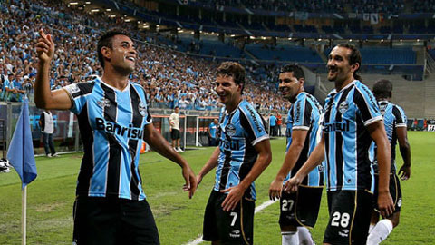 05h30 ngày 26/7: Gremio vs Recife