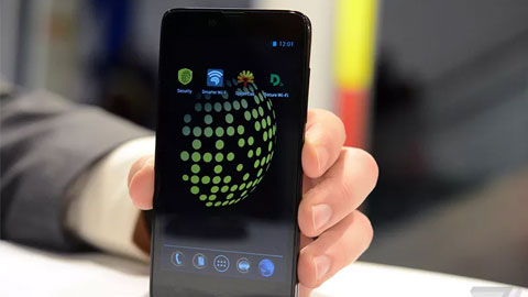Smartphone bảo mật đầu tiên chạy Android at Work ra mắt
