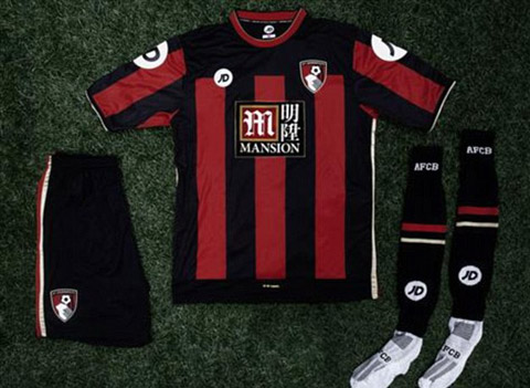 Áo đấu sân nhà của Bournemouth gợi nhớ lại áo đấu của AC Milan mùa 2001/02