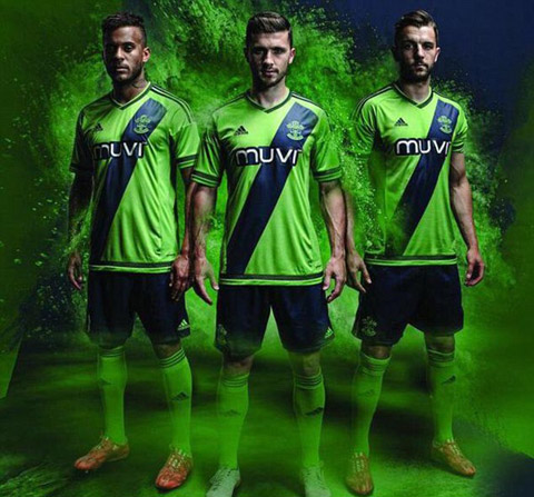 Áo đấu sân khách của Southampton