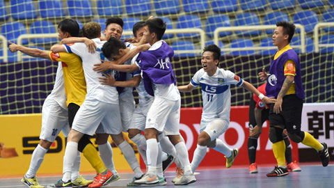 Thái Sơn Nam vào bán kết tại giải Futsal Châu Á 2015: Bầu Tú & 8 năm cho những thời khắc lịch sử