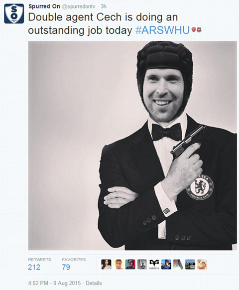 Cech bây giờ bị ví là điệp viên 007 mà Chelsea cài cắm ở Arsenal