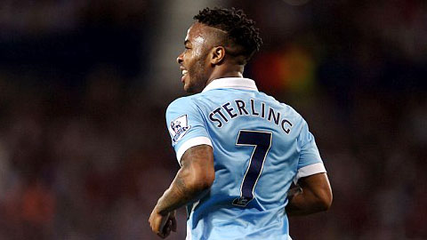 Sterling cho thấy anh ngày càng đáng xem ở Man City