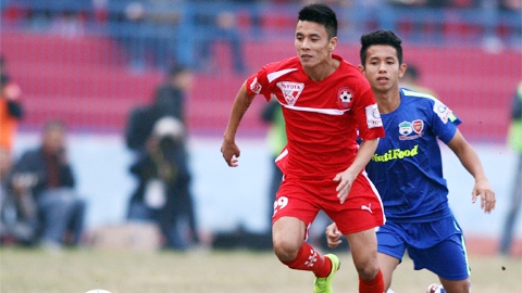 Hậu vệ Văn Nam của Hải Phòng bị treo giò đến hết mùa giải 2015