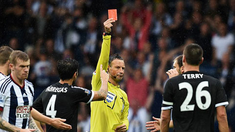 HLV Mourinho: Kháng án cho thẻ đỏ của Terry chỉ mất thời gian