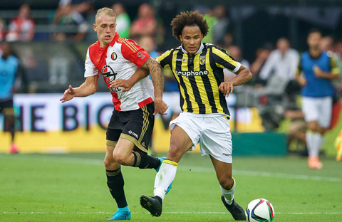 Brown mới 18 tuổi và đang được Chelsea cho Vitesse mượn