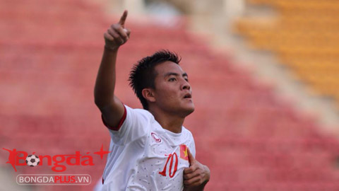 U19 Việt Nam đặt một chân vào bán kết sau khi đánh bại U19 Singapore 6-0