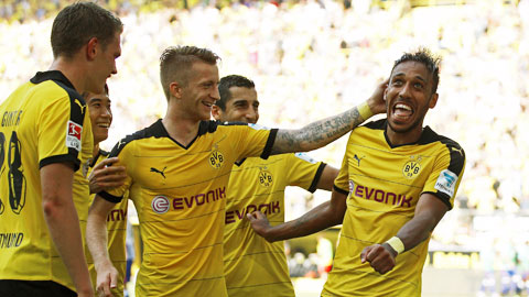 Dortmund đang chơi thứ bóng đá vị nghệ thuật