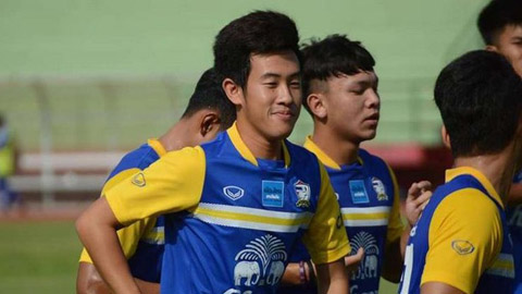 Chân sút số một của U19 Thái Lan từng học việc tại Leicester