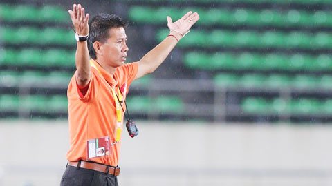 HLV Hoàng Anh Tuấn: 'U19 Thái Lan xứng đáng là nhà vô địch'