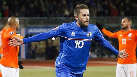 Gunnarsson đang là linh hồn trong lối chơi của Iceland