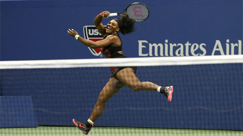 Serena Williams hạ gục chị ruột để giành vé vào bán kết US Open