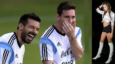 Messi và Lavezzi chung một bóng hồng