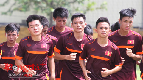 Cầu thủ U19 Việt Nam chạy liên tục trên sân gần 40 phút