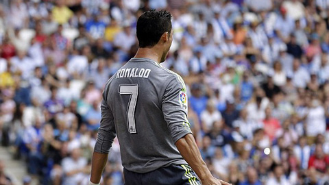 Ronaldo phá kỷ lục của Raul nhờ ghi 5 bàn vào lưới Espanyol