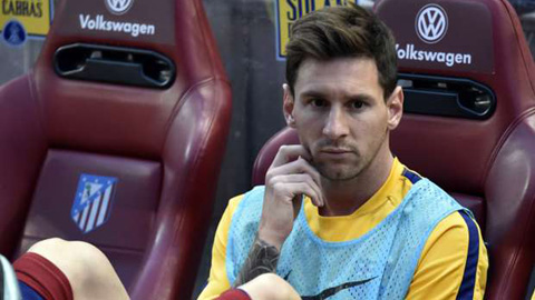 Messi không hề tức giận dù ngồi dự bị