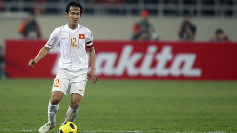 Tiền vệ Nguyễn Minh Phương giải nghệ sau V.League 2015: 17 năm như một giấc mơ