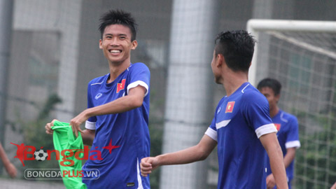 Kỷ lục gia V.League ghi bàn đầu tiên cho U19 Việt Nam