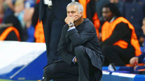 Mourinho không vui dù Chelsea đã biết thắng