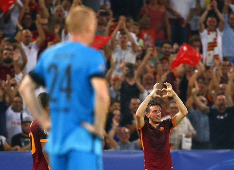 Niềm vui của Florenzi sau khi ghi bàn tuyệt đẹp vào lưới Barca