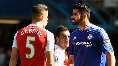 Wenger không hài lòng với án treo giò Costa