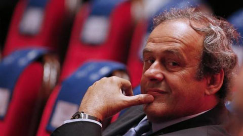 Platini có thể mất tất cả nếu thực sự nhận tiền “bẩn” từ Blatter