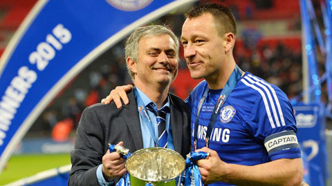 Điều Mourinho cần làm nhất lúc này là đưa Terry trở lại