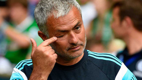 Chelsea của Mourinho vẫn đang rối như tơ vò
