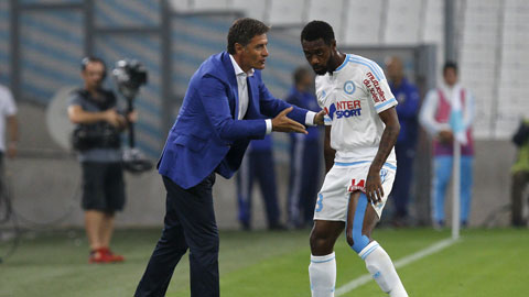 Trước trận gặp PSG, HLV Michel làm gì để vực dậy Marseille?