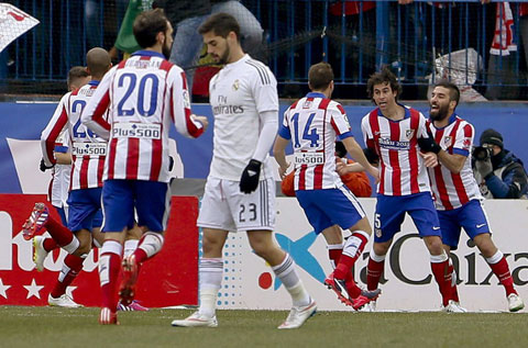 Mùa trước Real thất bại trong cả 2 trận derby ở La Liga