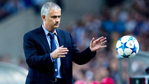 Mourinho còn 48 ngày để cứu ghế tại Chelsea