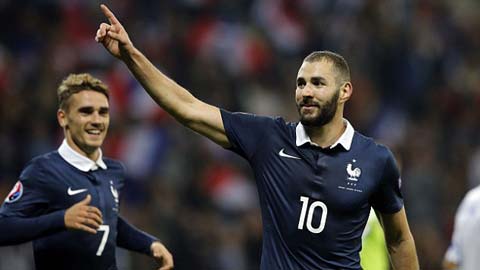 Benzema tỏa sáng, Pháp đại thắng trước Armenia