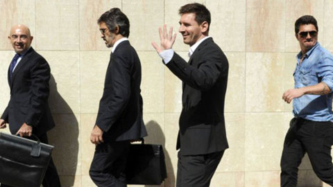 Messi nguy cơ ngồi tù 22 tháng: Đại diện Messi lên tiếng