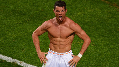 Ronaldo ăn gì để giữ cơ thể 6 múi?