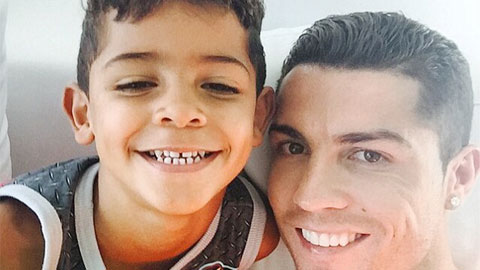 Ronaldo vô đối về selfie trên Instagram