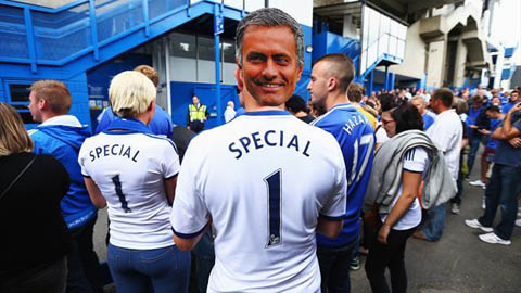 Chelsea nên gạt Mourinho ra khỏi tâm trí
