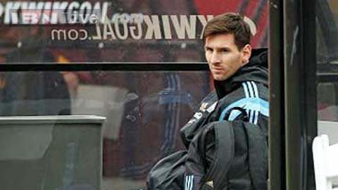 Messi khó xử vì ĐT Argentina