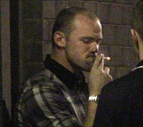  Sir Alex từng điên tiết khi biết Rooney hút thuốc lá