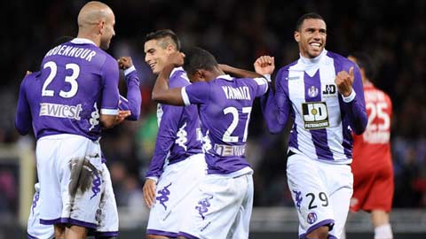 01h00 ngày 18/10: Toulouse vs Angers