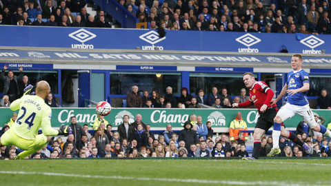 Rooney trở thành chân sút xuất sắc thứ 2 ngoại hạng Anh sau trận thắng Everton