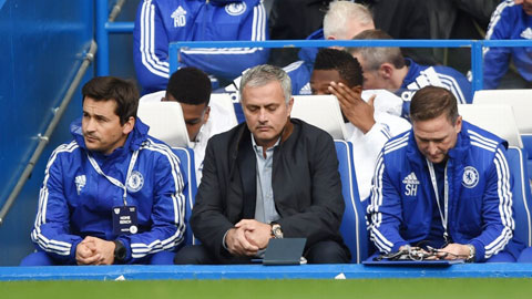 Thuật dùng người của Mourinho và bài toán quản lý con người Chelsea